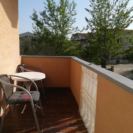 Apartment Marino Nin